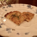 バー チャールストン - チャームはカレーパン