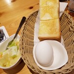 コメダ珈琲店 - バタートーストとゆで卵 オプションでコールスロー