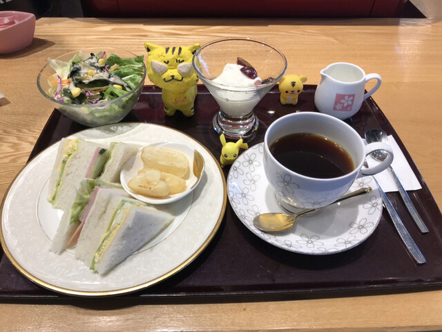 桜珈琲 美原店 萩原天神 カフェ 食べログ