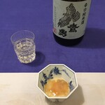 貝増商店 - 一匹から一本取れる "このわた" を塩辛に仕上げる。おいしい！