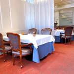 ナベノ-イズム - 居心地の良い清潔な店内