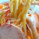 遊食空間ぶんぶん - 麺リフト！