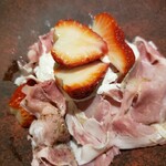 マルメロ - 自家製ロースハムと苺 マスカルポーネチーズ