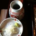 Sobadokoro Tonneruya - 薬味・汁