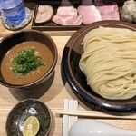 中華蕎麦 とみ田 - TOKYO-X豚骨魚介つけめん+特選全部乗せトッピング+塩・酢橘