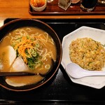 古潭 - 令和3年2月
期間限定チャーハンセット
古潭ラーメン(しょうゆ味)＋チャーハン 739円