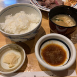 Suteki Hausu Imanoura - オーストラリア産ビーフのご飯と味噌汁