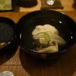 恵比寿　くろいわ - 丹波しめじと車海老のシンジョウのお椀