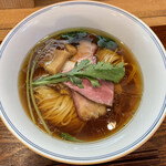 Ramen FeeL - 「醤油らぁ麺」1100円