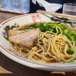 らーめん木蓮 - 麺のアップです。