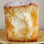 ラ シャンブル - シフォンケーキ断面やっ(ꐦ°᷄д°᷅)