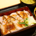 Bishoku maimon - 牛サーロインのステーキ重御前 (￥1,100)
