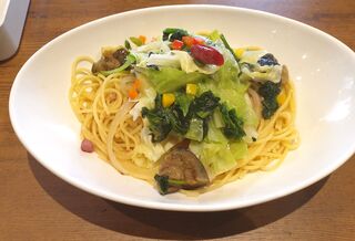 Jolly Pasta - 続いて「たっぷり野菜とベーコンのペペロンチーノ」780円をオーダー！