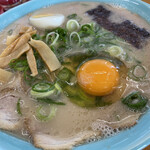 大久ラーメン - チャーシュー大盛生玉子入