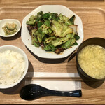 八幡麻婆 雅 - みさきキャベツの回鍋肉定食(税込1,200円)
