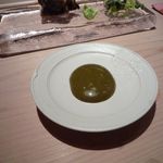 鮨 よしたけ - あわびの肝に卵黄がはいってるのかな？マイルドでうまいのなんの