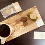 ココン カフェ&ギャラリー - 【2021年２月28日】持ち帰り『抹茶ケーキ』と各種『クッキー』。