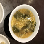 四川料理 シュン - 玉子とワカメのスープ