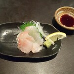 Yakitori Dining Salt - ヒラメ刺し美味しい(´,,•ω•,,`)