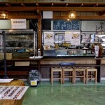 そば八 - 店内