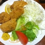 あじ処 春 - カキフライ。身が大きくて本物のカキって感じです。いやな臭みがなく美味しいです。
