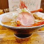東京味噌らーめん 鶉 - 辛味噌ラーメン850円（大盛）玉子がサービス