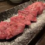 Matsuzakagyuu Toriatsukaiten Yakiniku Shirahige - 