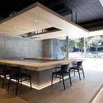 BIRTH DINING by plein - 