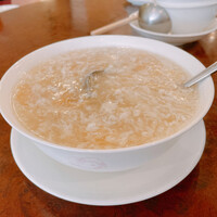 華正樓 新館 - 干し貝柱と卵白入りフカヒレのスープ