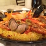 地中海酒場ココチーノ - パエリア 980円