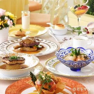 石鍋裕がプロデュースするクイーン・アリスのバースデープラン