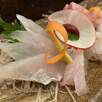 かもめ食堂 - 刺し身の盛合せ