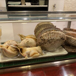 寿し処 春道 - つぶも帆立もデカイ