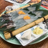 海鮮家 はこだて 本店 - 活烏賊踊り造り