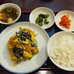 鍋と餃子 うまいもん酒場 楽宴 - 