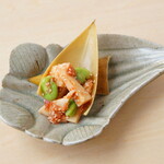 Soba Kaiseki Tachi Aigawa Yoshidaya - 空豆と筍の梅和え