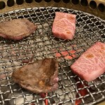 川崎名物 炭火焼肉 食道園 - 牛タンとなんちゃら