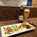 創作イタリアン Gemelli - 前菜４種盛り＆ヒューガルデンホワイト(~▽~＠)♪♪♪