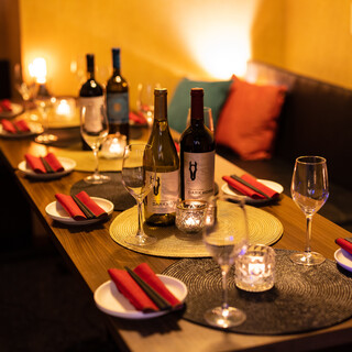 Comfortable private room space with warm lights♪ reserved for 2 to 80 people!