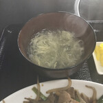 中華料理999 - 定食のスープ