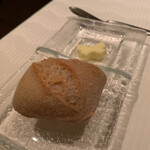 YOKKAICHI HARBOR 尾上別荘 - パン