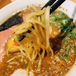 やまぞえ製麺所 - 濃厚豚骨ミソラーメン800円