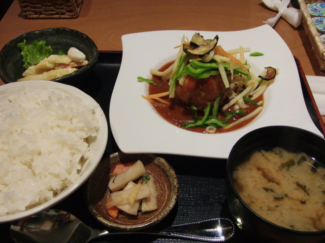 和洋創作料理 Nishimuraya【蘇我駅西口徒歩5分】レストラン/地産地消/ステーキ/自然派ワイン/ランチ>