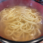 つけ麺目黒屋 - 大きな桶に入った極太麺！
こう見えて量が結構あります(^^)