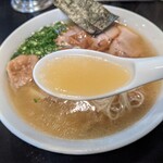 こうや麺房 - 適度にクサみのあるスープ