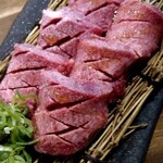 焼肉壱番 太平楽 - 厚切りタン