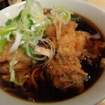 一〇そば - 七味をフリフリ