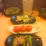 九 - ししとう、プチトマト、なす（手前から）