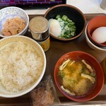 すき家 - 鮭のっけ朝食