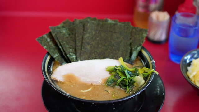 家系ラーメン王道 いしい 浜野 ラーメン 食べログ 家系ラーメン王道 いしい 浜野 ラーメン 食べログ